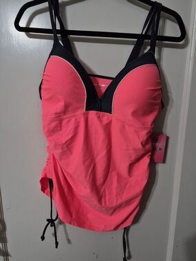 Women’s Hot Pink & Black Tankini Top with Built-In Bra